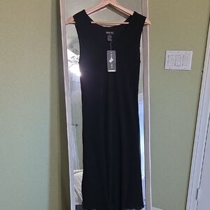 Elegant Black Midi Dress